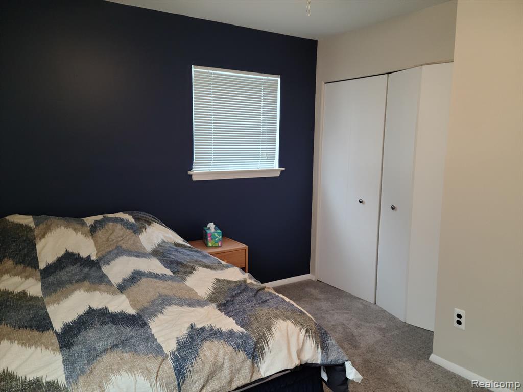 9242 PANAMA Avenue, Ypsilanti, MI 48198 — Photo 32