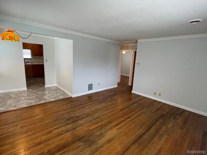 26604 GROVELAND Street, Madison Heights, MI 48071 — Photo 6