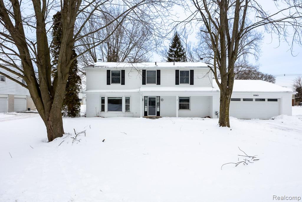 5563 Edinborough, West Bloomfield, MI — front exterior
