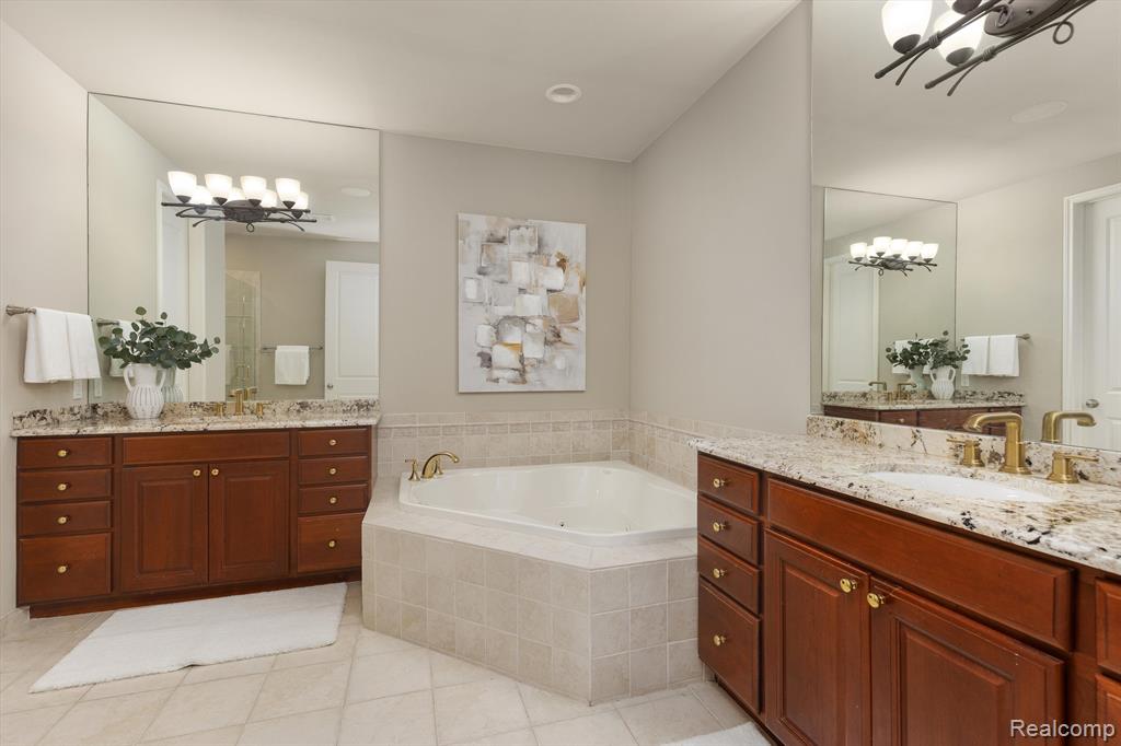 758 SEABISCUIT Drive, Troy, MI 48084 — Photo 24