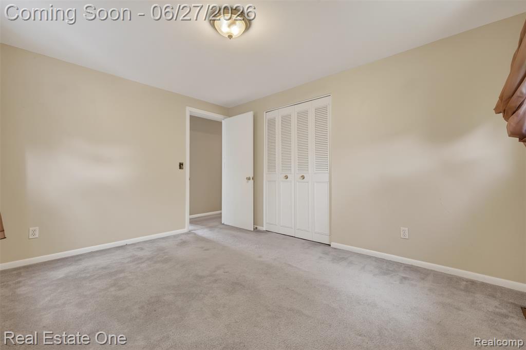 10379 Hegel Road, Goodrich Vlg, MI — Photo 27