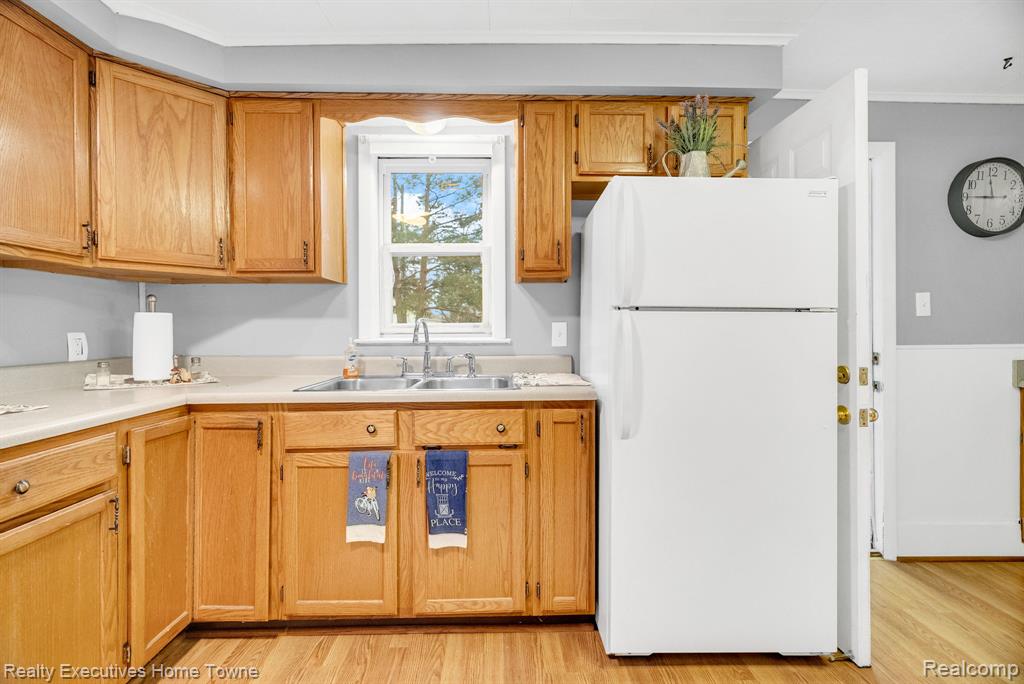 1830 Gillett Street, Port Huron, MI 48060 — Photo 17