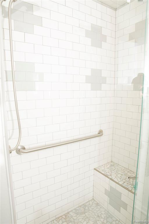 22073 Fairlane Boulevard, Woodhaven, MI 48183 — Photo 16