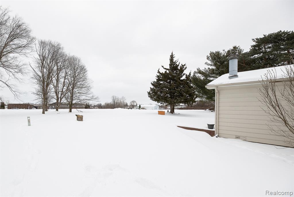 5123 MILL WHEEL Drive, Grand Blanc, MI 48439 — Photo 33
