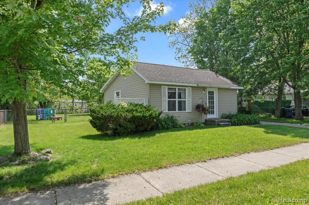501 Front Street, Holly, MI 48442 — Photo 5