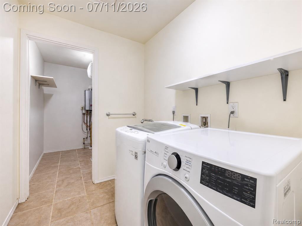 904 N Michigan Avenue, Howell, MI 48843 — Photo 30