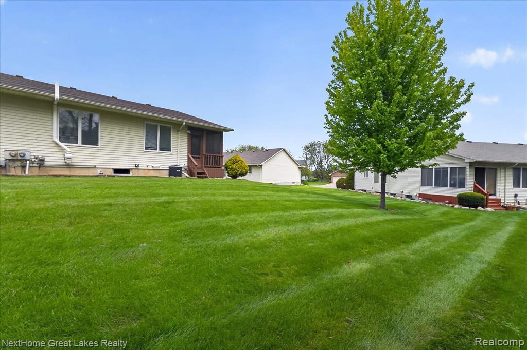 7475 Country Meadow Drive, Swartz Creek, MI 48473 — Photo 35