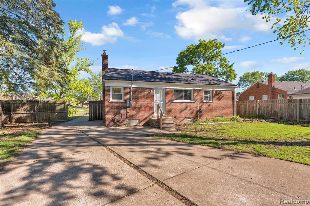 28999 Beechnut Street, Inkster, MI 48141 — Photo 31