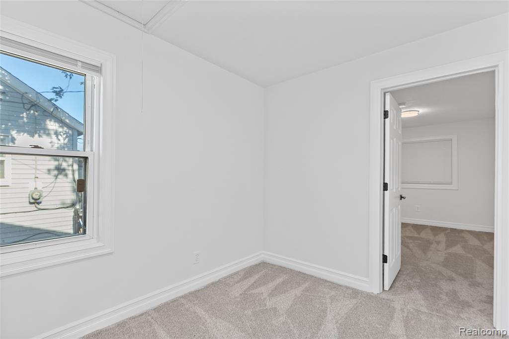 6750 Jackson Avenue, Warren, MI 48091 — Photo 15