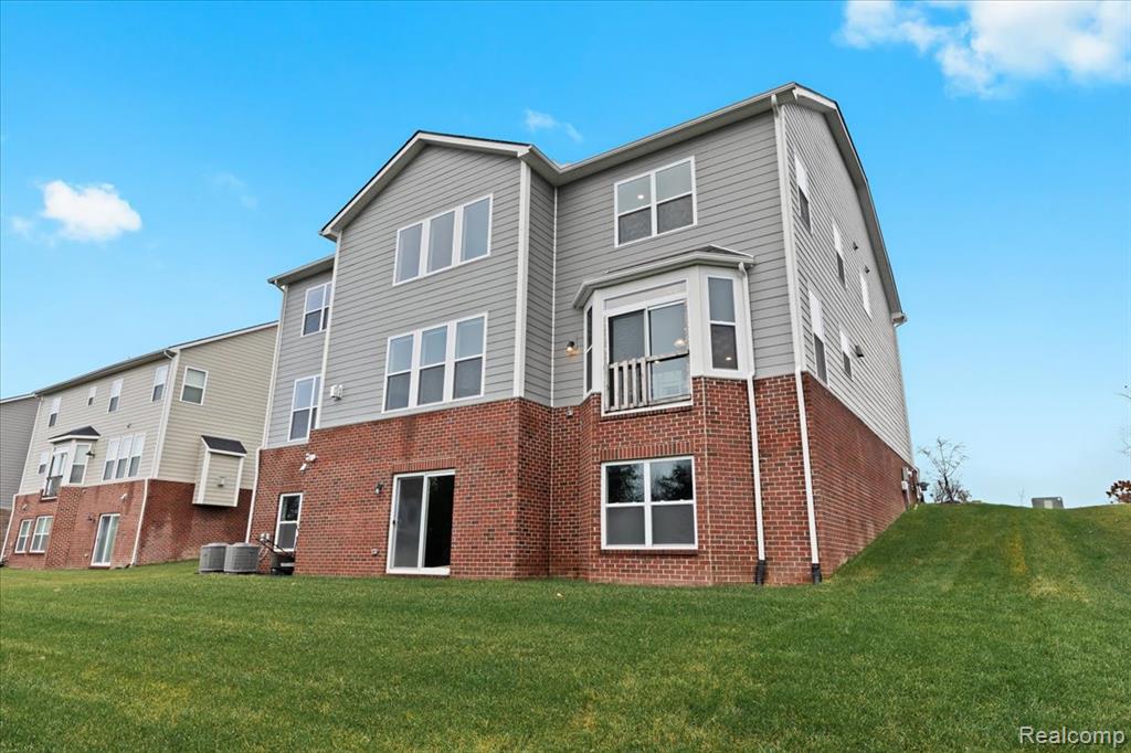 24279 Bay Laurel Lane, South Lyon, MI 48178 — Photo 4