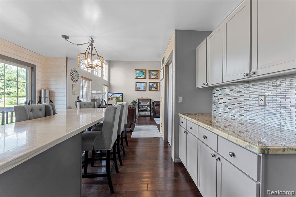 23804 McCORT Drive, Unit 6, Flat Rock, MI 48134 — Photo 9