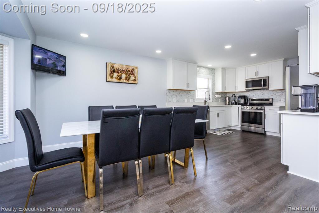 42294 Sable Boulevard, Sterling Heights, MI 48314 — Photo 8