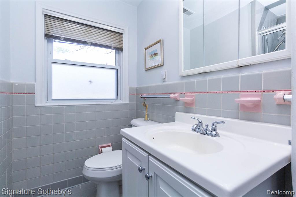 21890 Hampton Street, Beverly Hills, MI 48025 — Photo 18