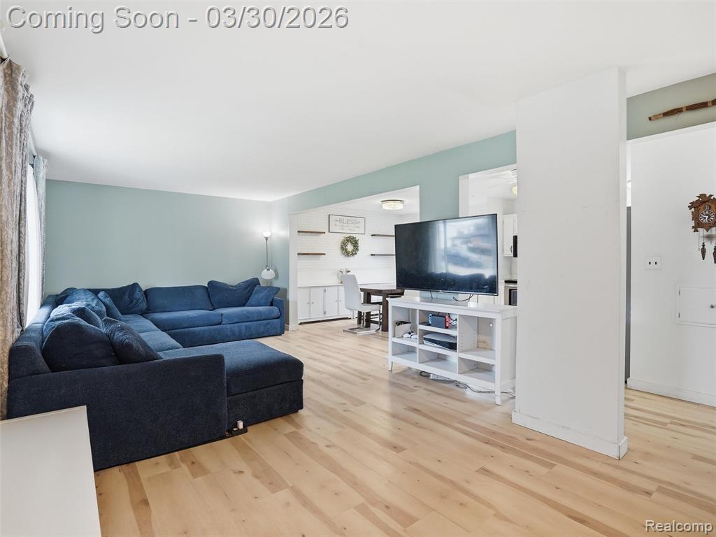 40326 William Drive, Sterling Heights, MI 48313 — Photo 8