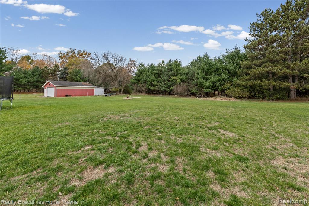 12429 Mt Morris Road, Columbiaville, MI 48421 — Photo 33