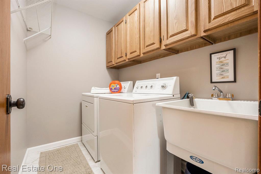 51860 SALVATORI Drive, Chesterfield, MI 48047 — Photo 17