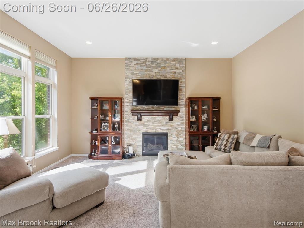 583 Birchcrest Court, Oakland, MI — Photo 14
