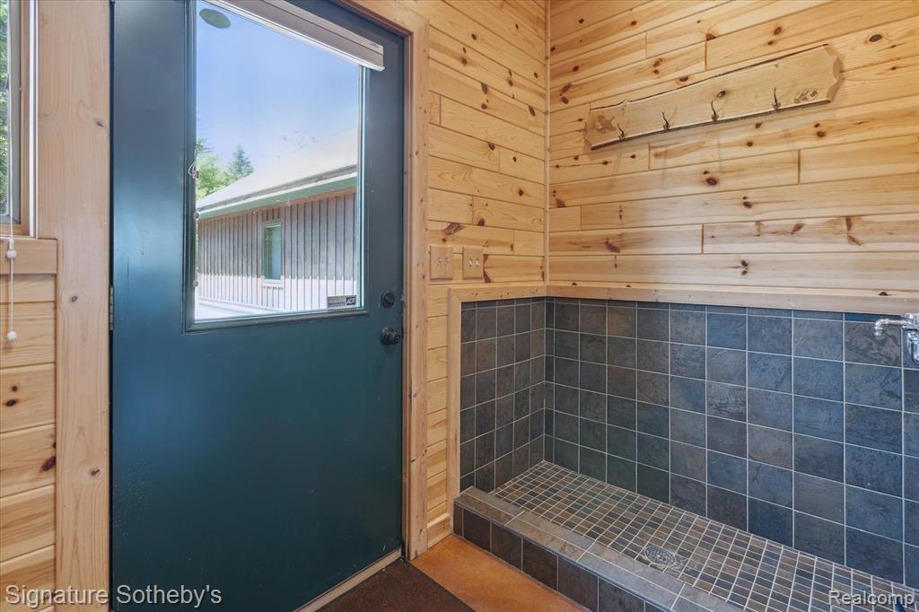 9842 Misery Bay, Alpena, MI 49707 — Photo 40