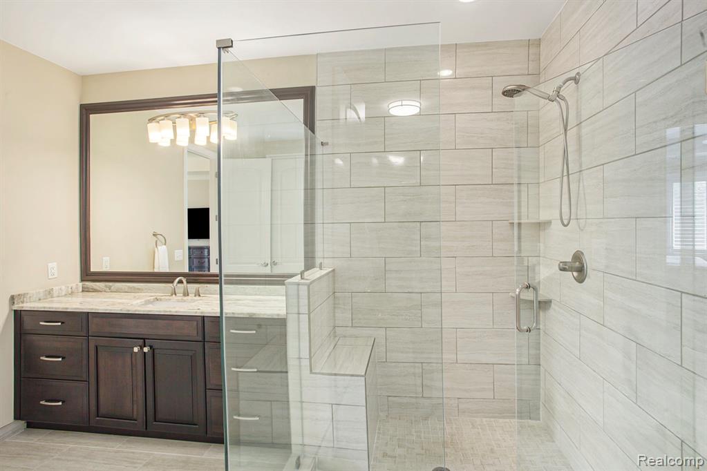 48913 Pinebrook Drive, Utica, MI 48315 — Photo 18
