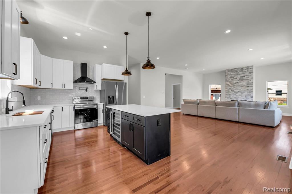 1876 McKinley Street, Wyandotte, MI 48192 — Photo 55