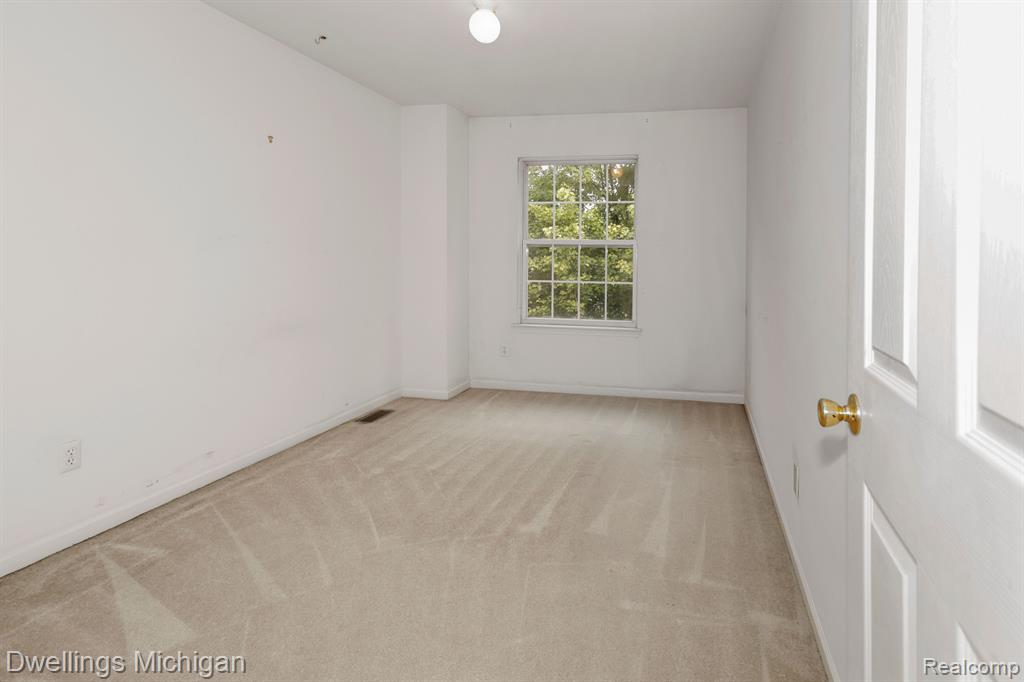 43547 YORKVILLE Drive, Canton, MI 48188 — Photo 7