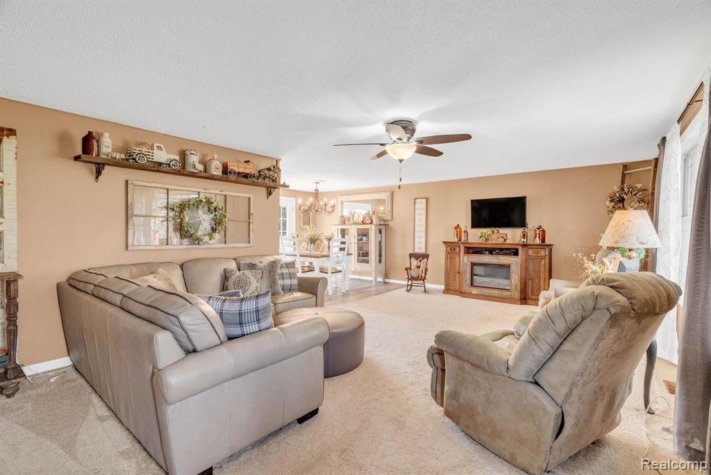 6572 WELLMAN LINE Road, Croswell, MI 48422 — Photo 16