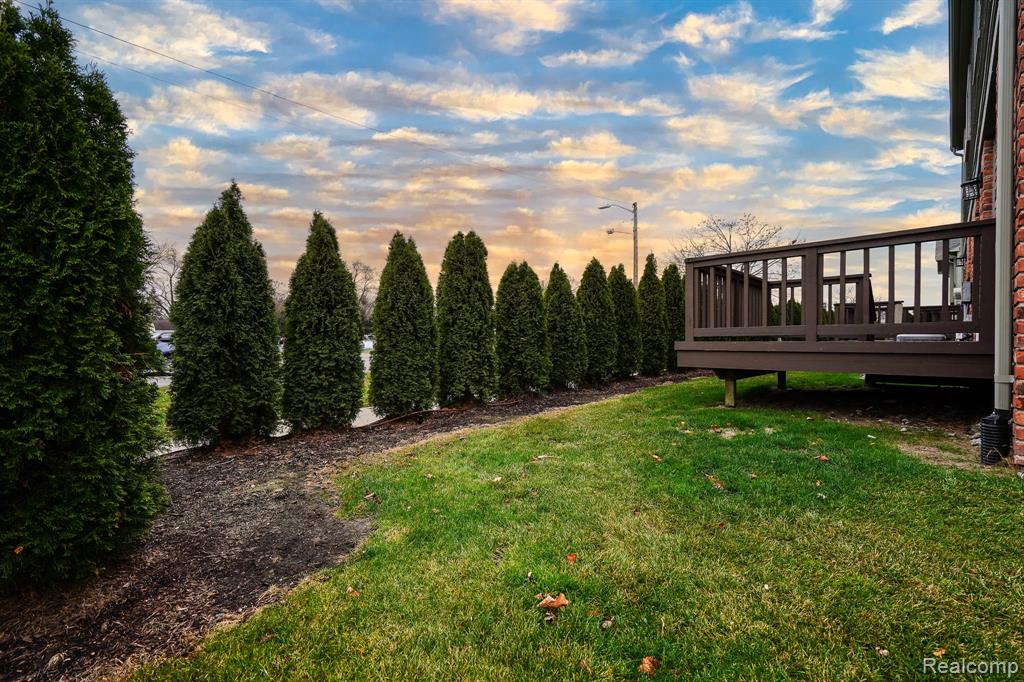 460 OAKGROVE, Clawson, MI — Photo 6