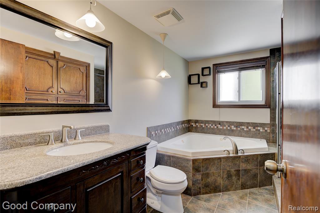 53400 Tundra Drive, Shelby Twp, MI 48316 — Photo 34