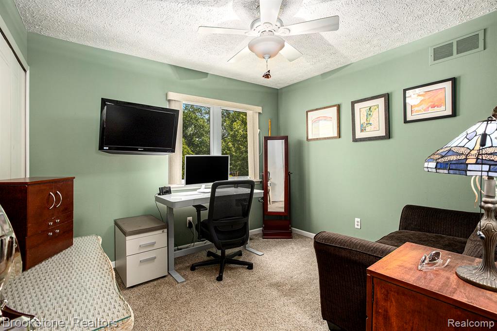 4057 Cypress Drive, Troy, MI 48085 — Photo 30