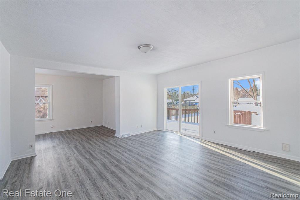 513 N MAIN Street, Bellevue, MI 49021 — Photo 2