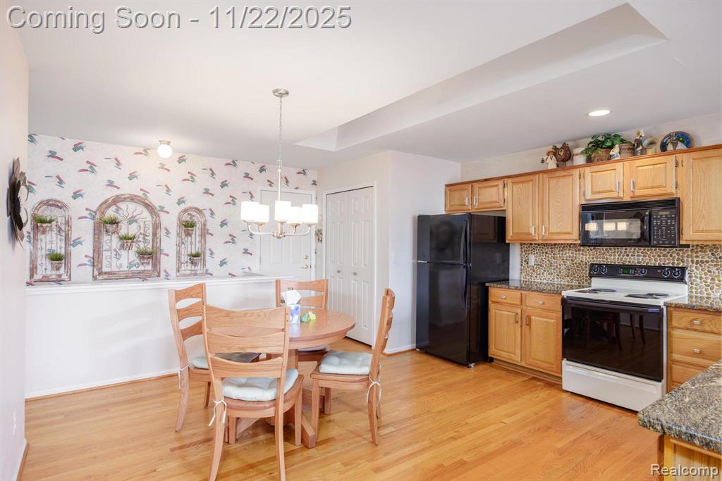 7121 Bluewater Drive, Clarkston, MI 48348 — Photo 7