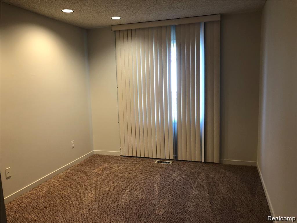 7095 ELMHURST DRIVE, West Bloomfield, MI — Photo 19