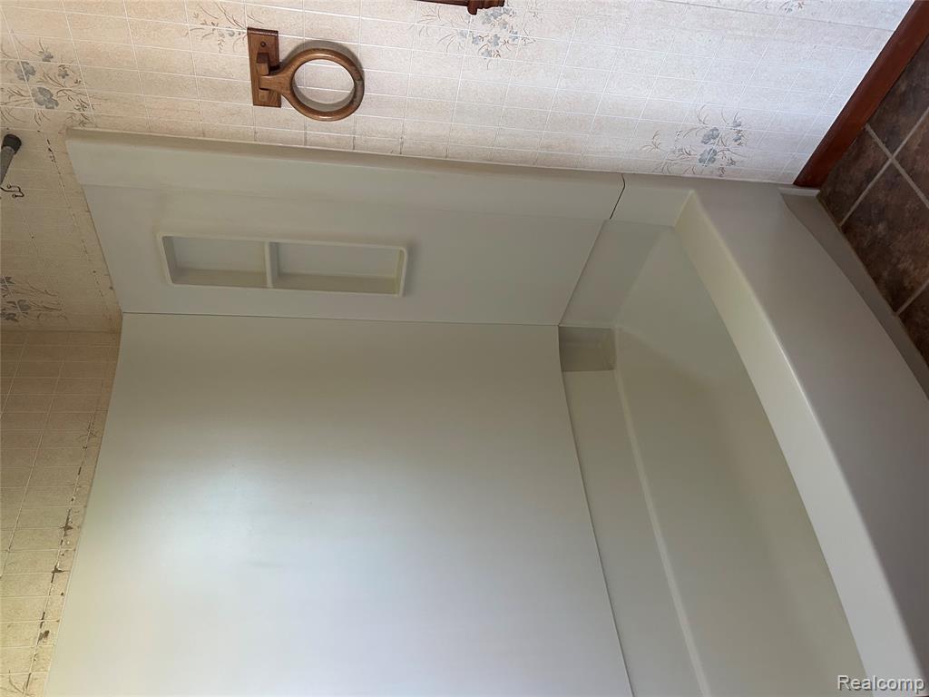 5266 Dutcher Road, Fairgrove, MI 48733 — Photo 20