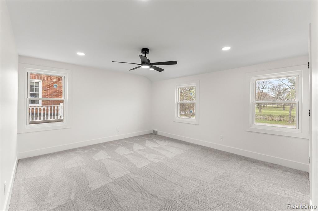 529 N MILITARY Street, Dearborn, MI 48124 — Photo 15