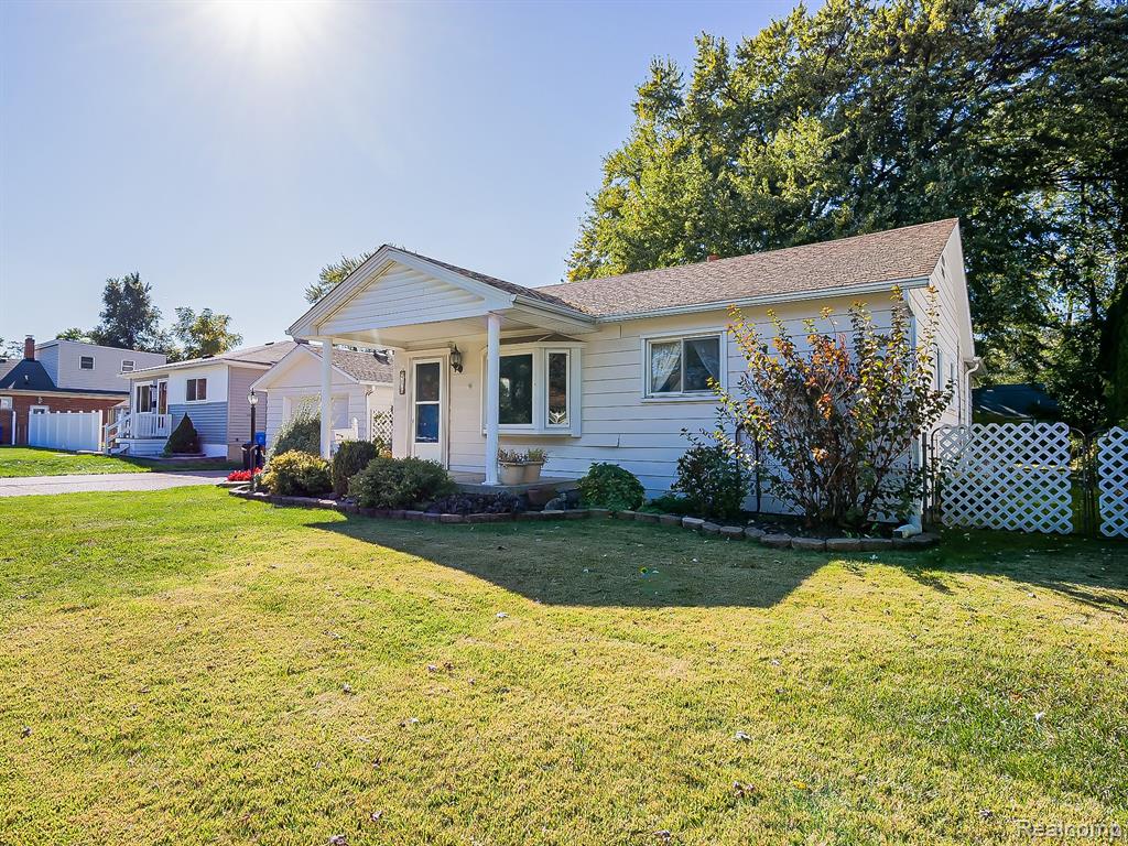 4656 Edgewood Street, Dearborn Heights, MI 48125 — Photo 28