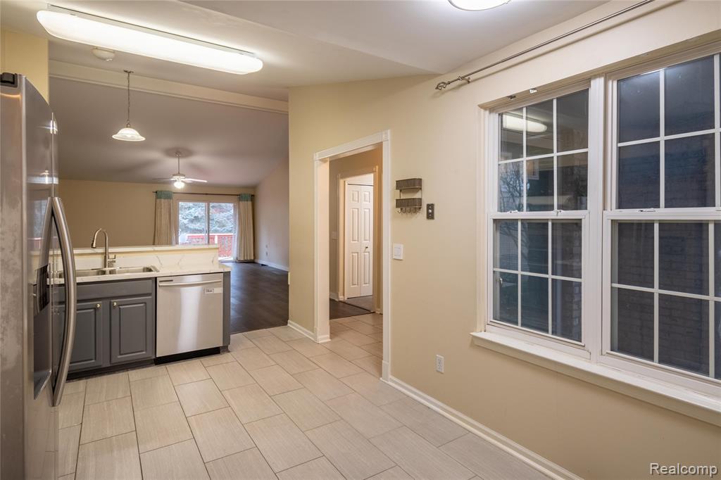 41063 Millbrook Drive, Sterling Heights, MI 48314 — Photo 12