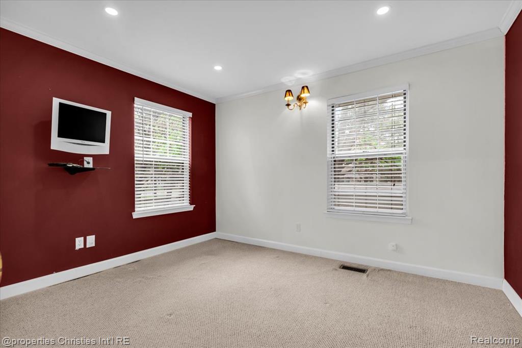 6651 Hearthside Court, West Bloomfield, MI — Photo 15