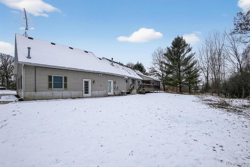5099 Shields Road, Holly, MI 48442 — Photo 6