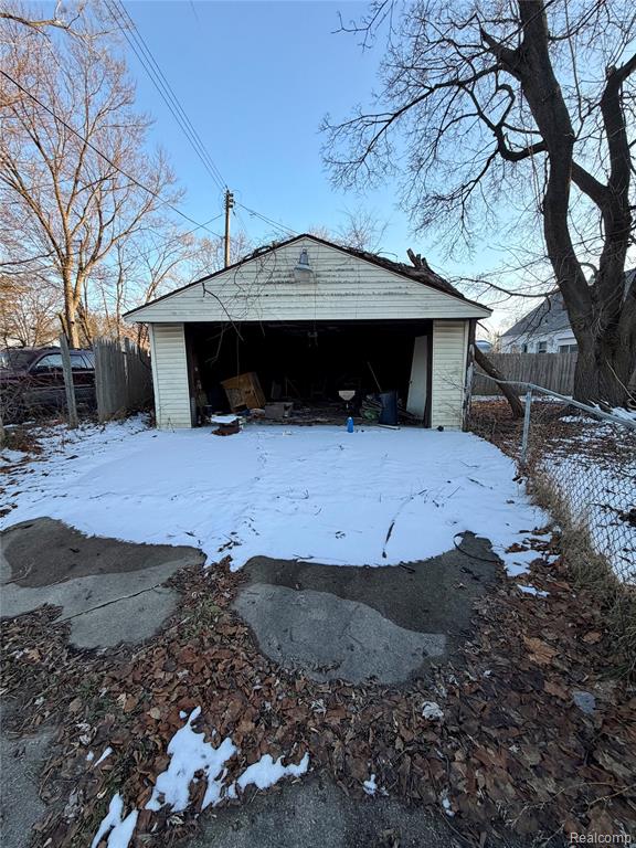 5518 Winthrop Boulevard, Flint, MI 48505 — Photo 3
