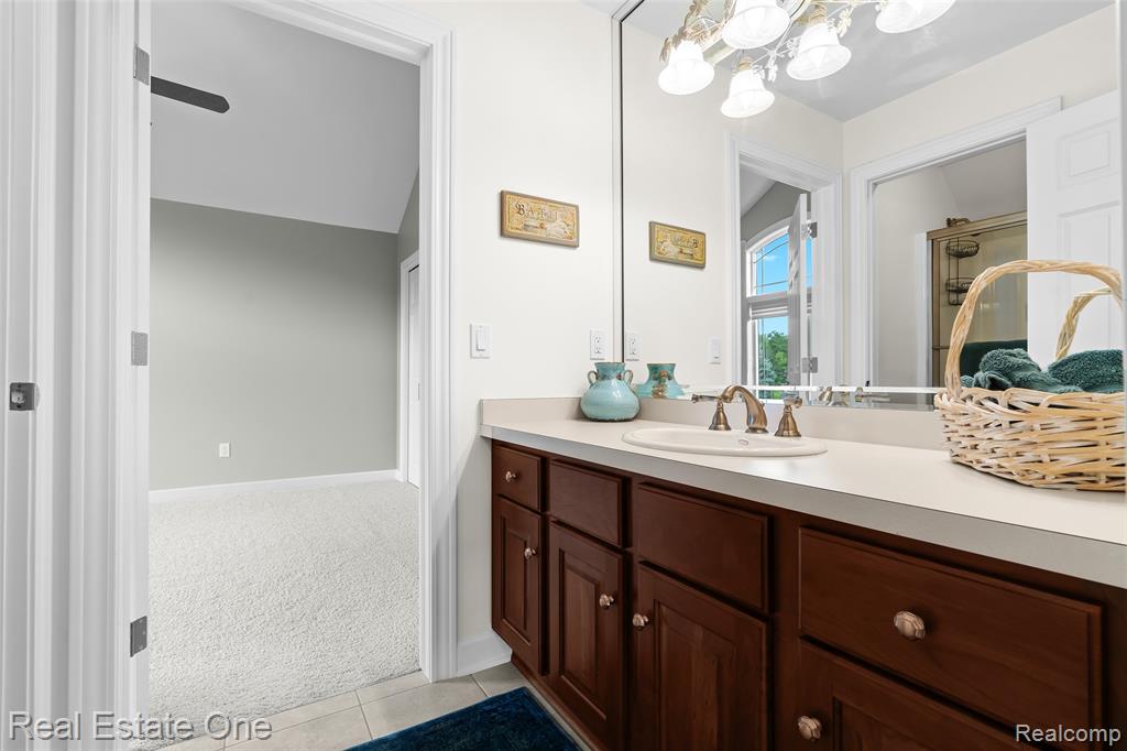16048 Pine Bluff Court, Fenton, MI 48430 — Photo 18