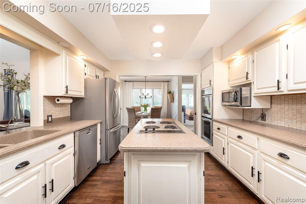 7366 E Maple Avenue, Grand Blanc, MI 48439 — Photo 18