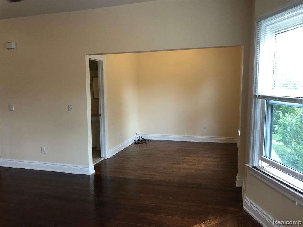 7941 AGNES Street, Detroit, MI 48214 — Photo 13