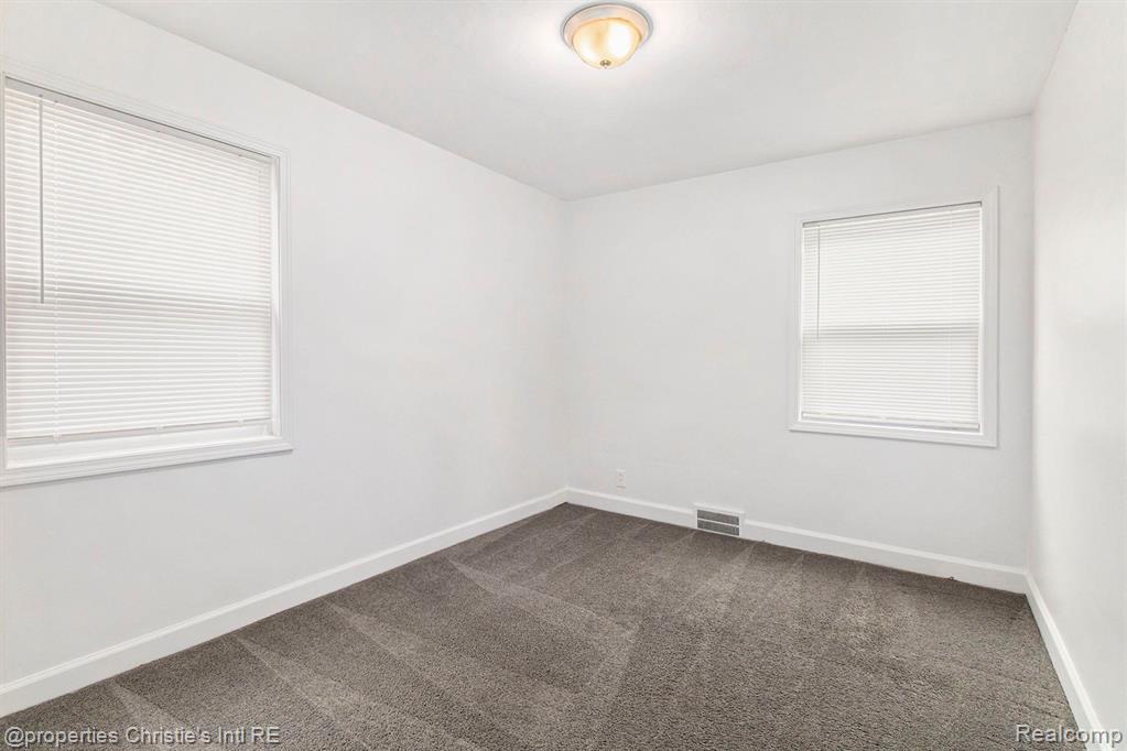 5236 BEDFORD Street, Detroit, MI 48224 — Photo 13