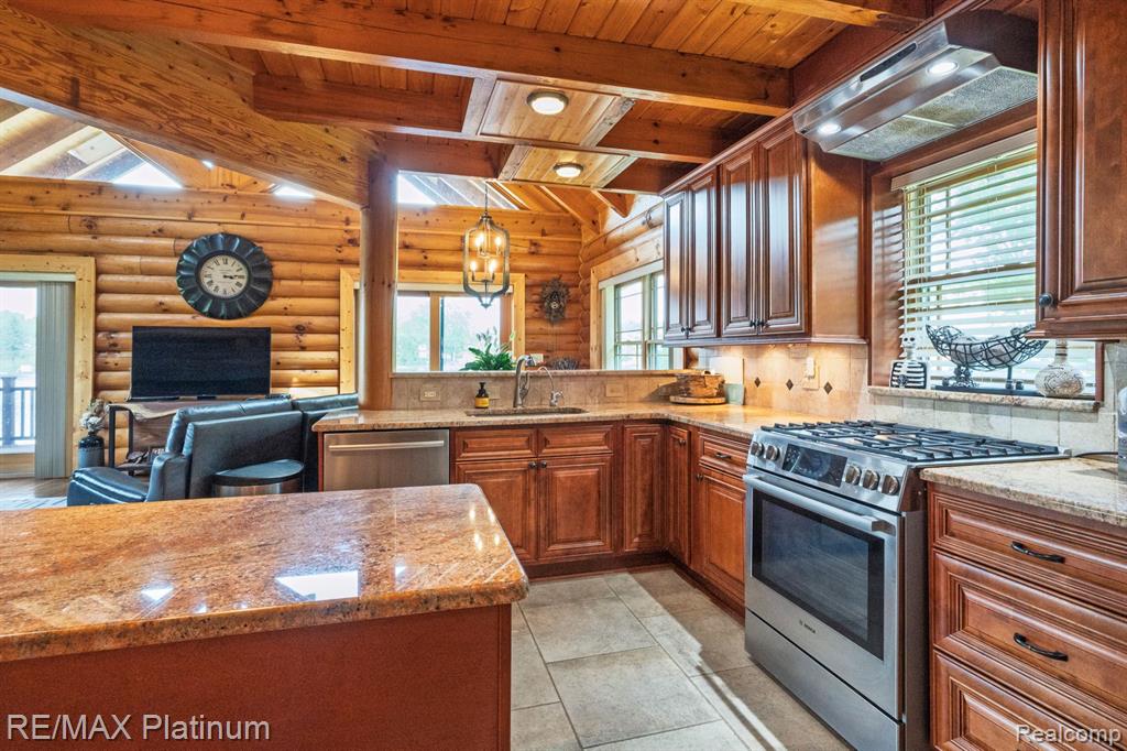 2757 S Hacker Road, Brighton, MI 48114 — Photo 15