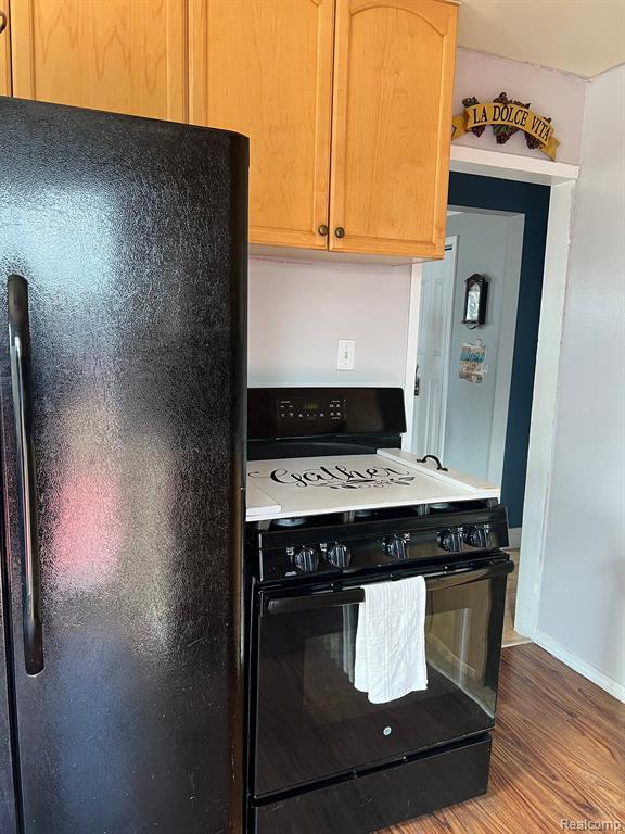 4655 MILDRED Street, Wayne, MI 48184 — Photo 6