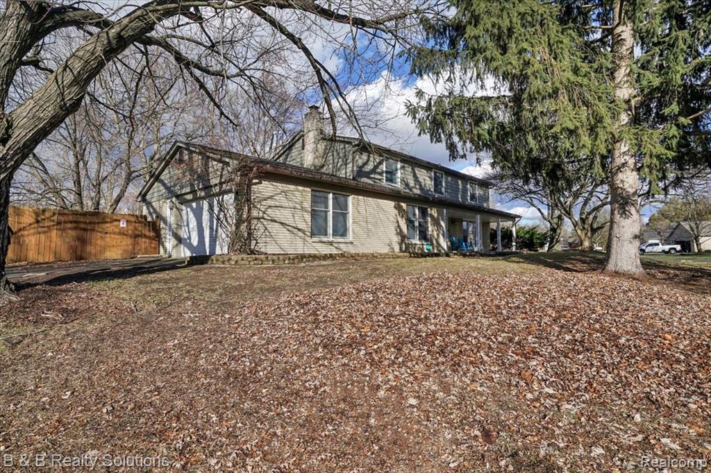 5011 Vincent Trail, Shelby Twp, MI 48316 — Photo 2