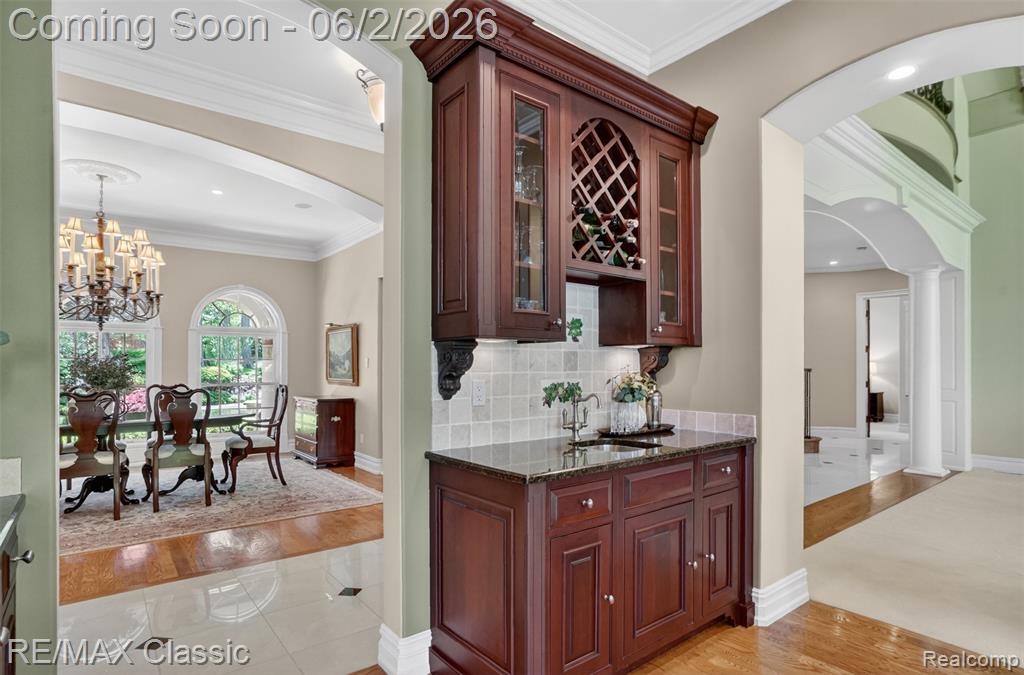 2360 Private Drive, Waterford, MI 48329 — Photo 18