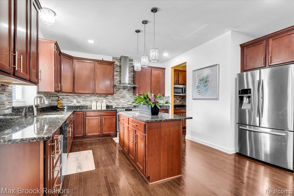 27023 Ladbroke Street, Novi, MI — Photo 11