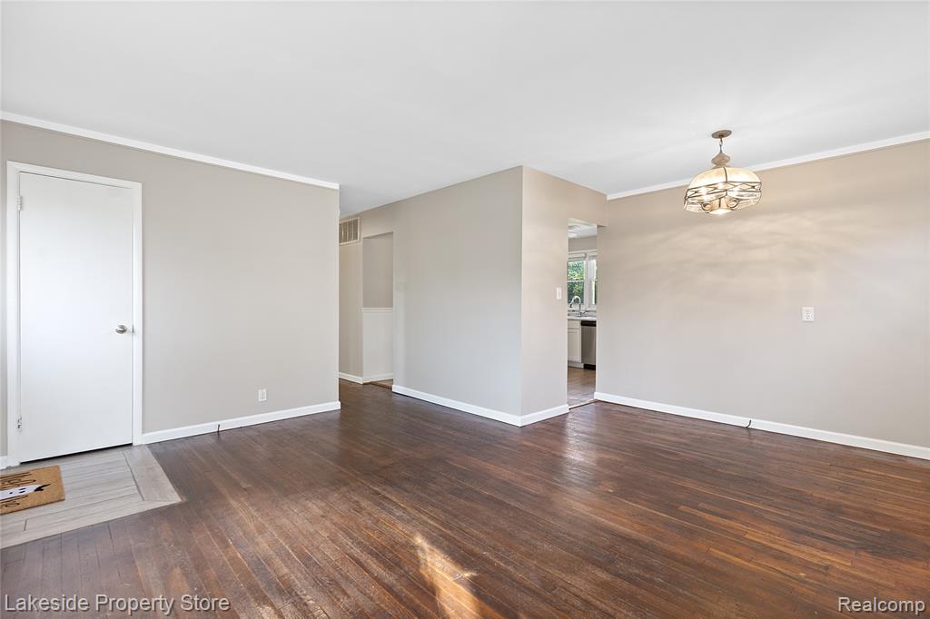 47425 Jeffry, Shelby Twp, MI 48317 — Photo 5