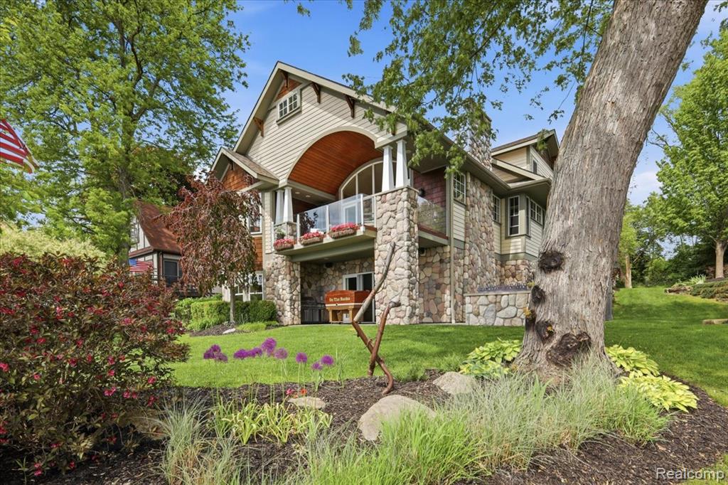 8665 Lakeview Boulevard, Clarkston, MI 48348 — Photo 72
